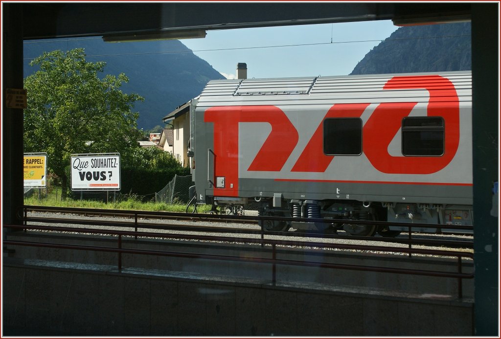 Die  gute Fee  in Form ein dummen Plakats hat meinen Wunsch rechts im Bild bereits erf�llt...
Martigny, den 22. Juli 2012