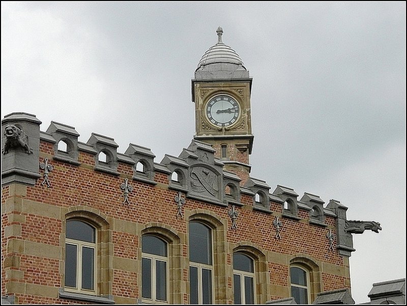 Das Bahnhofsgeb�ude Gent Sint Pieters mit seinem typischen Turm. 13.09.08 (Jeanny)