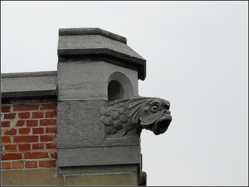 Detailaufnahme des Bahnhofsgeb�udes Gent Sint Pieters. 13.09.08 (Jeanny)