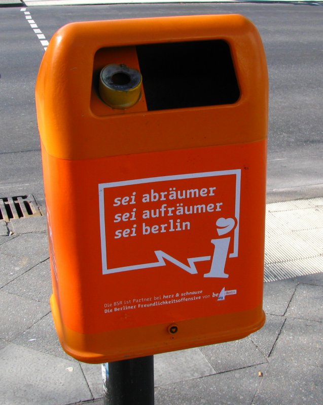 Serie Berliner M�lleimer V: sei abr�umer - sei aufr�umer - sei berlin. - 2.April 2009