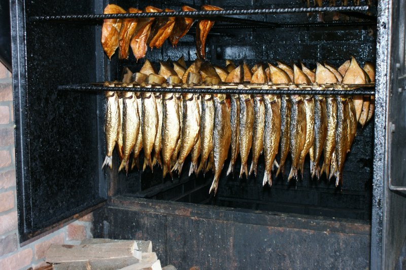 Spezalit�t an der Ostsee: ger�ucherter Fisch.
(Juni 2009)