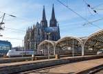   Blick auf dem Kölner Dom vom Hauptbahnhof aus am 08.03.2015.