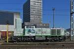 CFL Cargo 1107, steht vor einem Signal nahe dem Bahnhof Belval Universit�, Foto aus einem Zug aufgenommen.