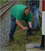 Obwohl der Verlad der Zuckerrüben an der BAM Strecke (links im Bild) recht zügig voran ging, versüssten wir uns die Wartezeit mit einer ganz kleinen Modellbahn, welche, wie bei Tobias