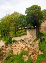 Ein Blick am 16.06.2013 aus dem Zug auf dem Pulverm�hle Viadukt (Bisser Br�ck) auf eine  tolle Fotostelle - Das Plateau du Rham (op der Rumm) in Luxemburg Stadt, wo zwei Tage zuvor internationale
