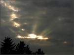 Gewitterwolken am Himmel �ber Erpeldange.