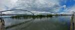 Panoramafoto vom rechten Maasufer in Maastricht nahe der Fußgänger und Fahrradbrücke. 05.2023
Smartphone Foto Jeanny
